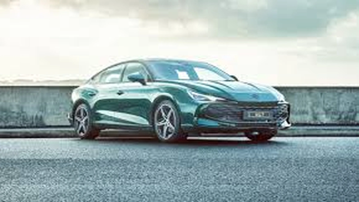 Beyond the Stars | Deconstructing IIHS and NHTSA Ratings for 2026